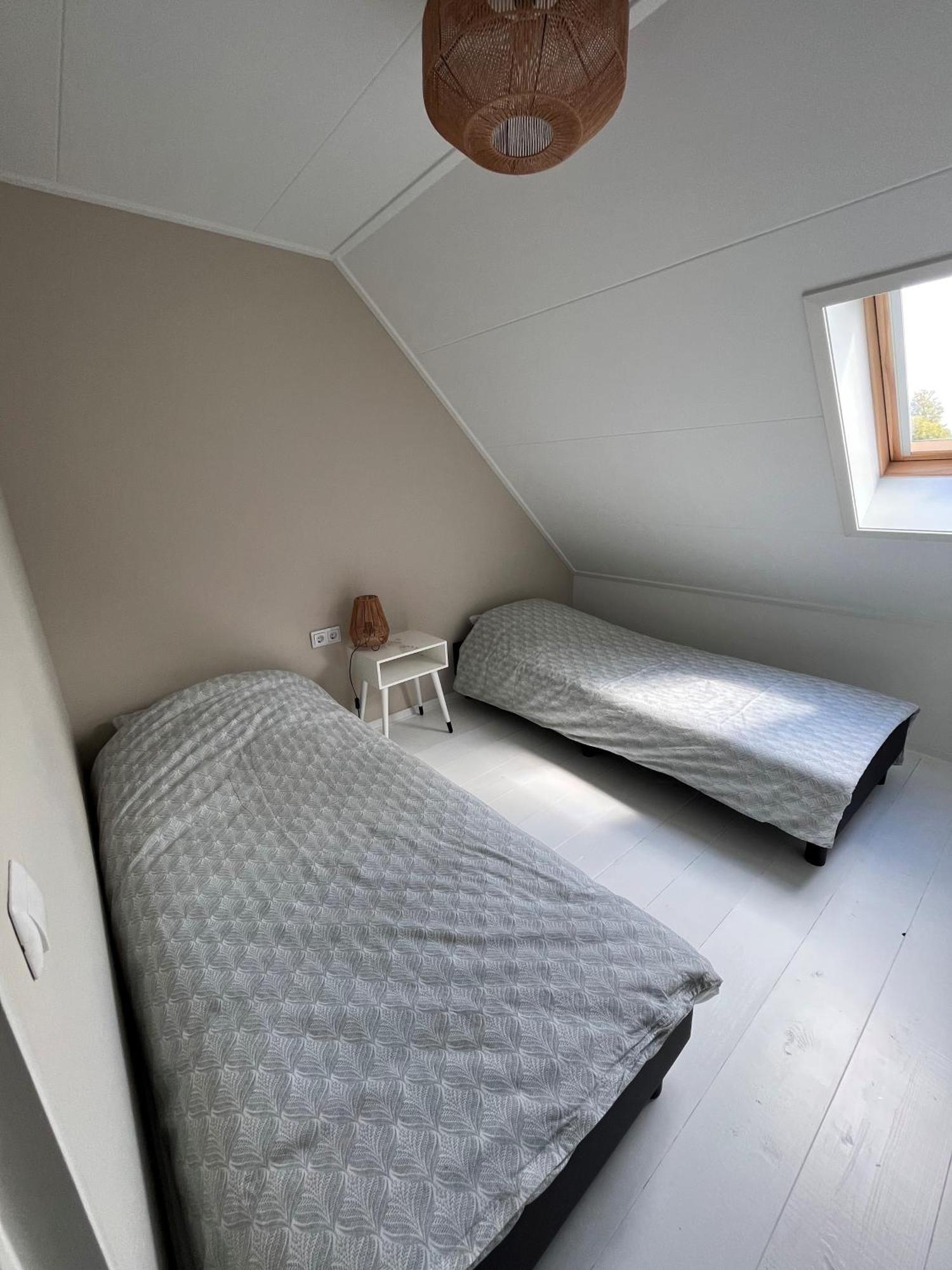 Cosy Vacation Home With Large Fenced Garden Bruinisse Esterno foto