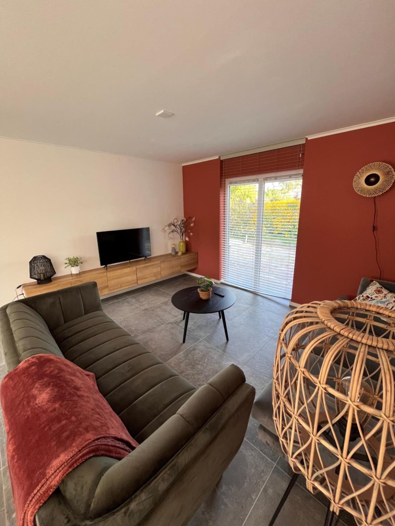 Cosy Vacation Home With Large Fenced Garden Bruinisse Esterno foto
